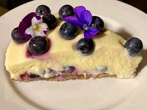 Blueberry cheesecake with Pecan flour